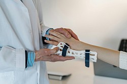 Injury, acute care, primary care